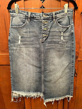 Kancan Distressed Button-Fly Denim Skirt Distressed Denim Midi Skirt Size Medium